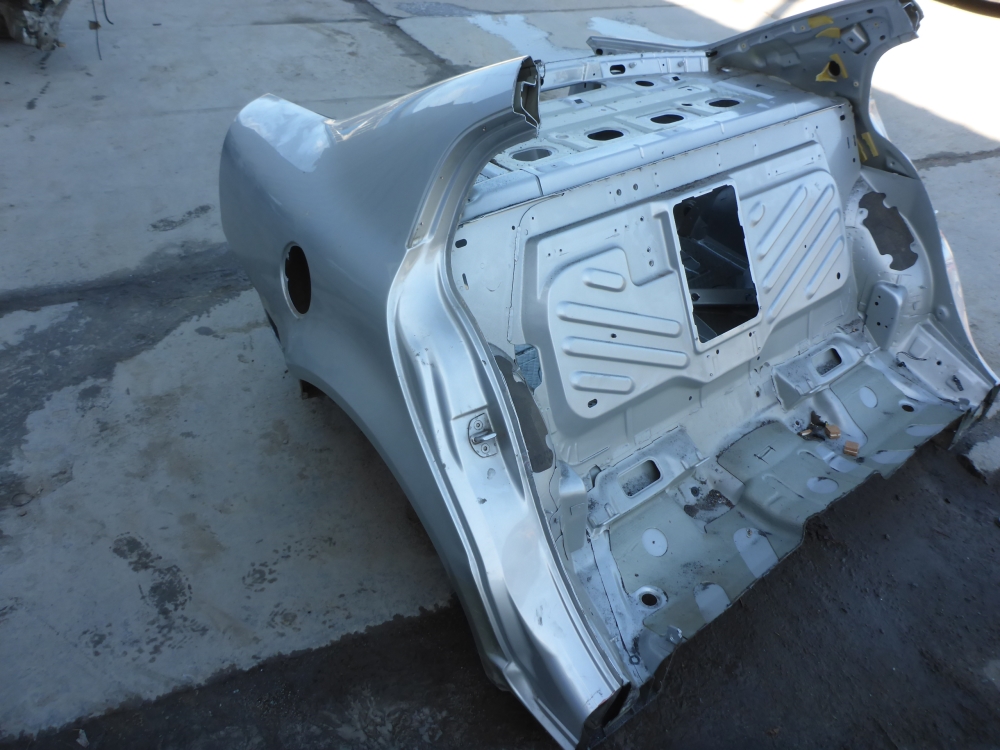 Крыло заднее правое