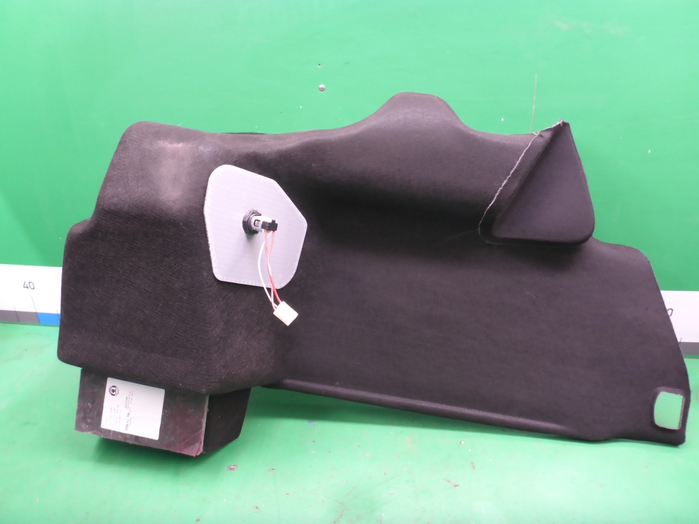 Обшивка багажника