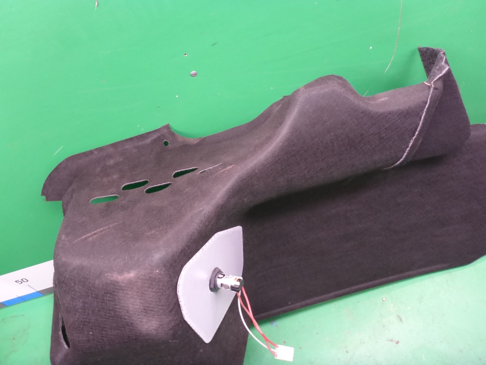 Обшивка багажника