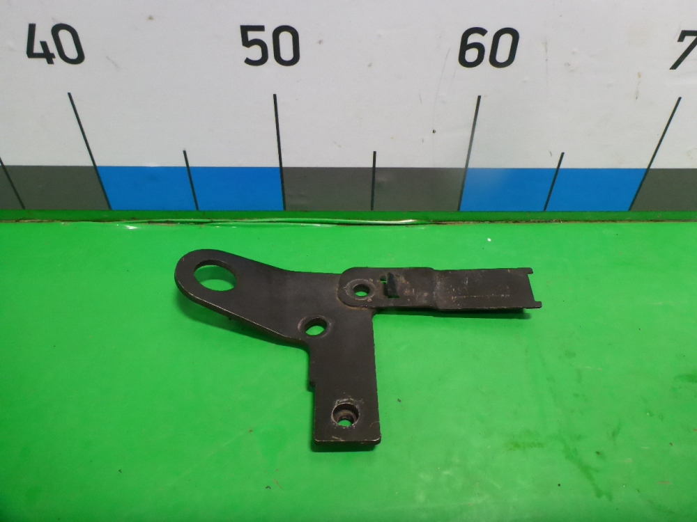 Кронштейн двигателя