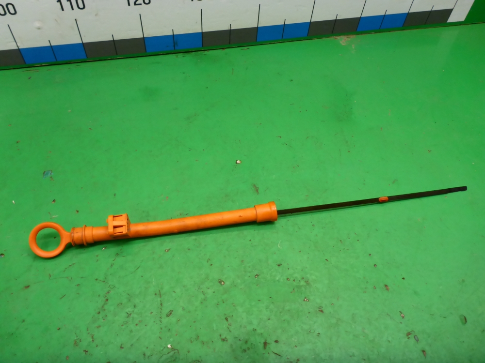 Щуп масляный двигателя