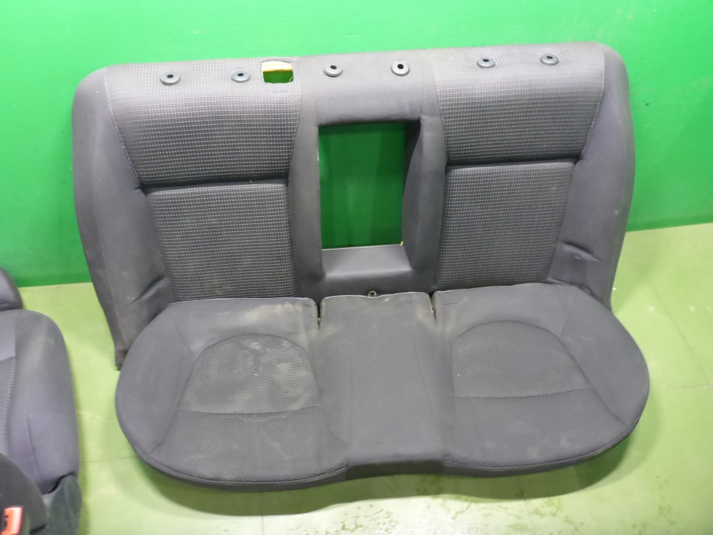 Сиденья комплект