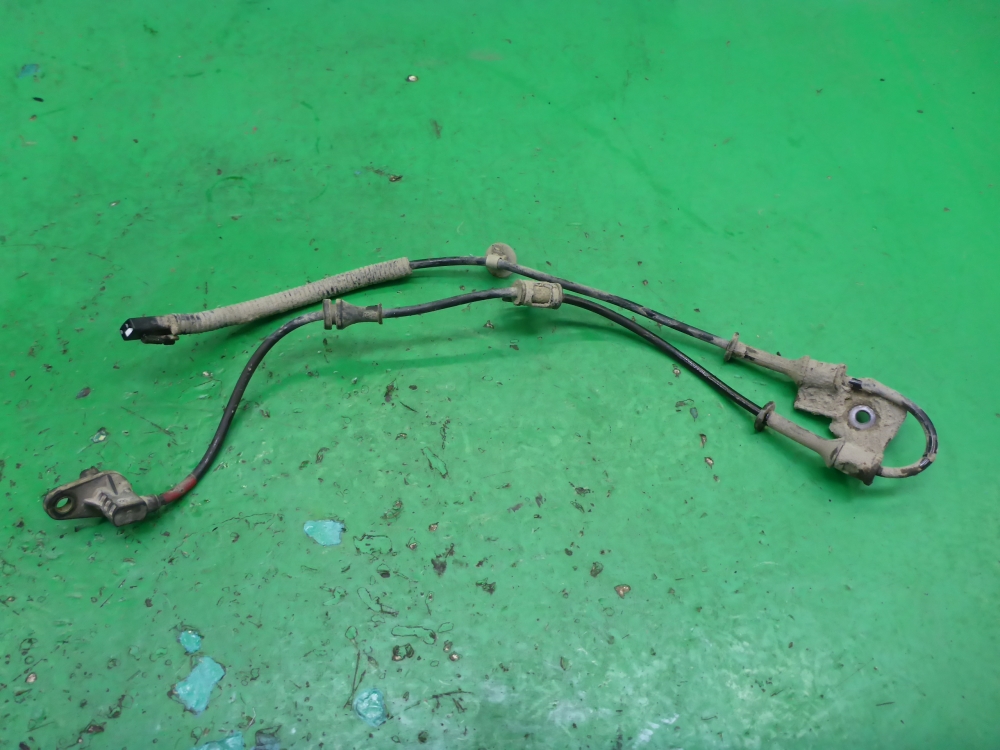 Датчик ABS передний правый