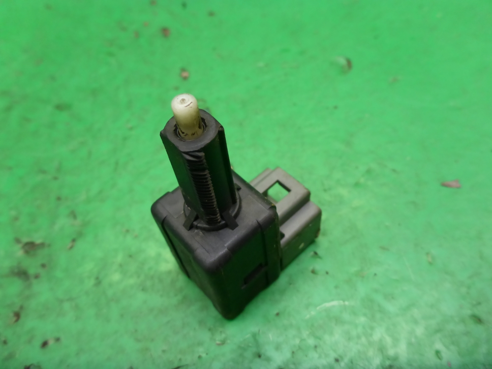 Датчик включения стопсигнала