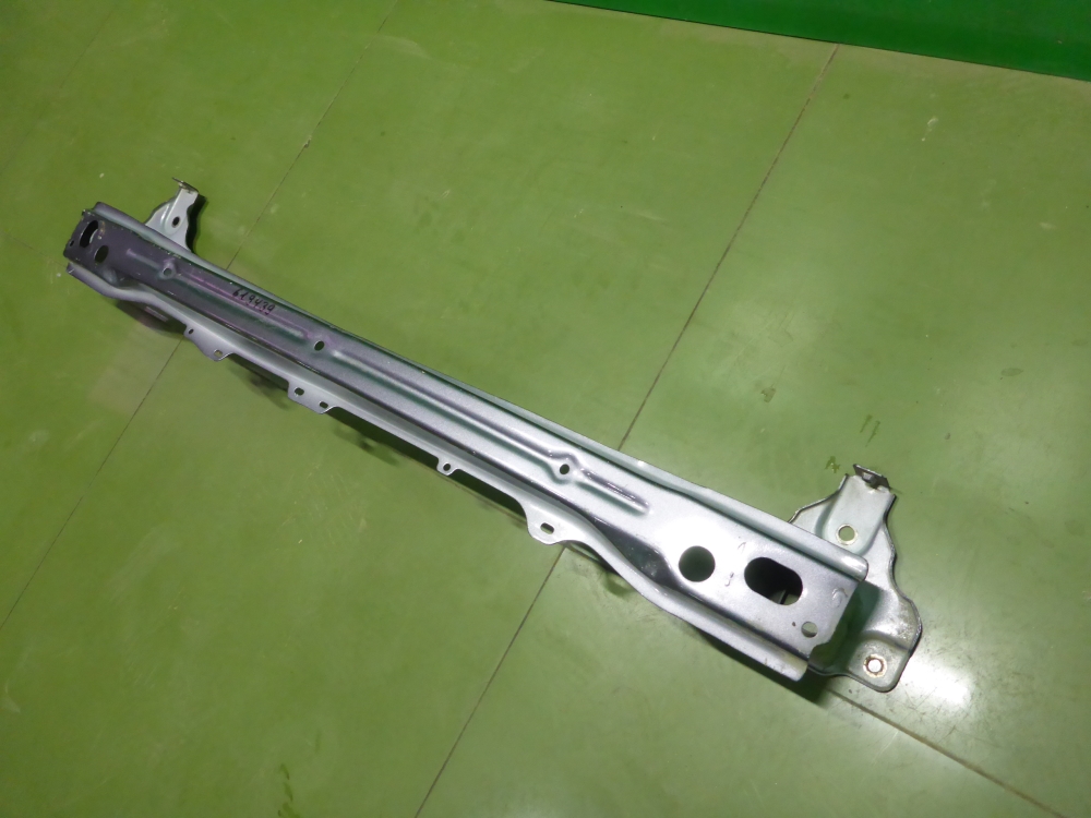 Усилитель заднего бампера