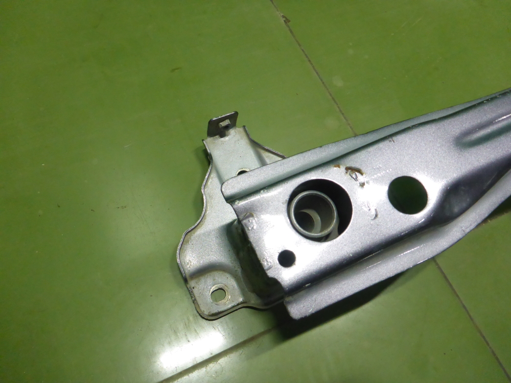 Усилитель заднего бампера