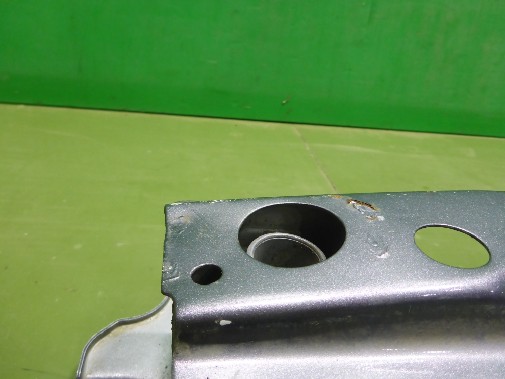 Усилитель заднего бампера