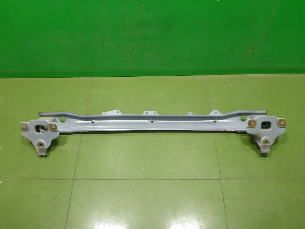 Усилитель заднего бампера