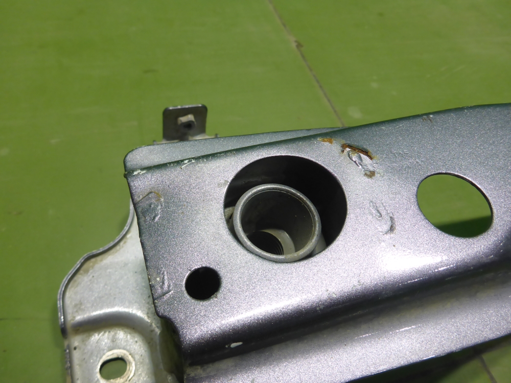 Усилитель заднего бампера