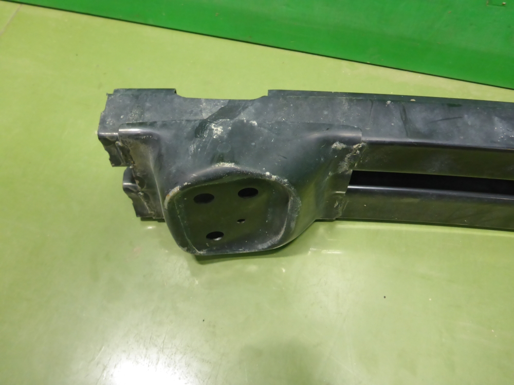 Усилитель заднего бампера