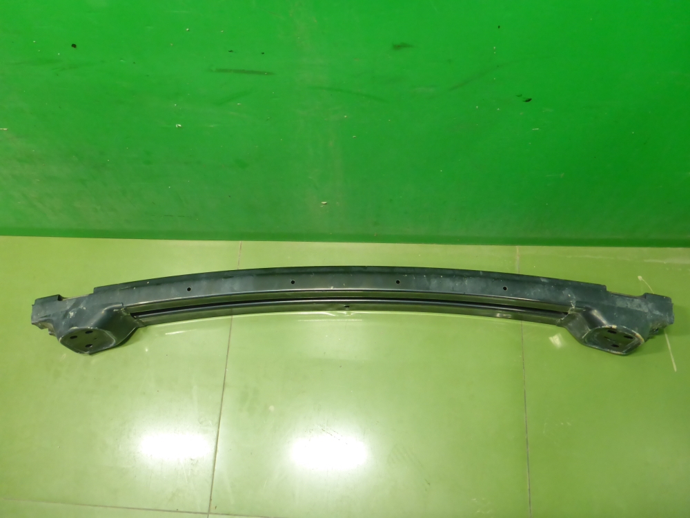 Усилитель заднего бампера