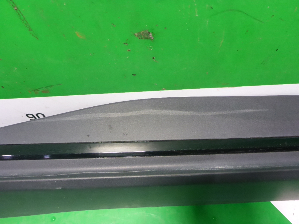 Накладка двери задней правой