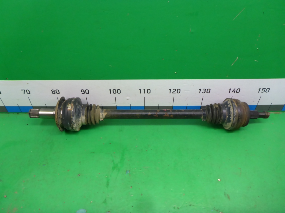 Полуось задняя правая