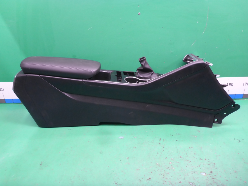 Подлокотник