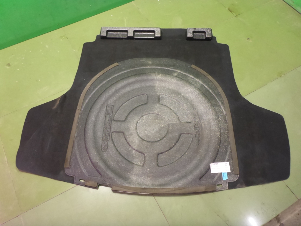 Пол багажника