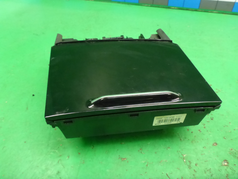 Ящик передней консоли