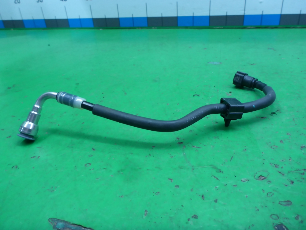 Трубка топливная