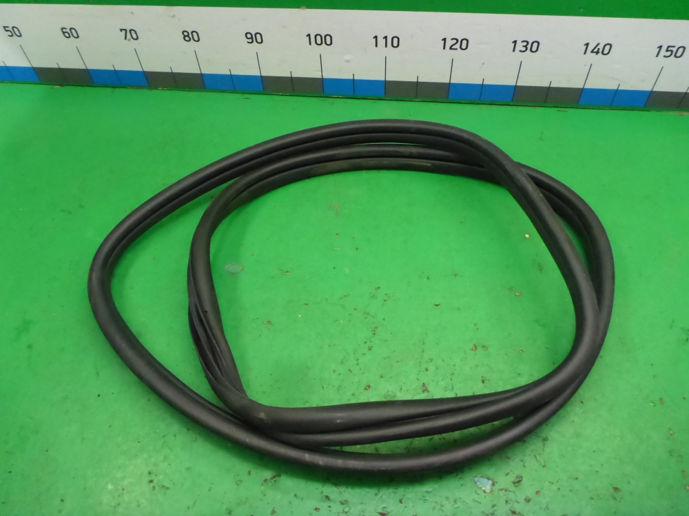 Уплотнитель двери