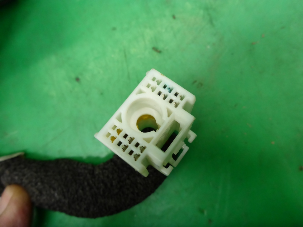 Зеркало правое электрическое