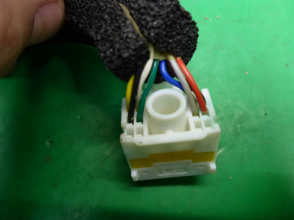 Зеркало правое электрическое