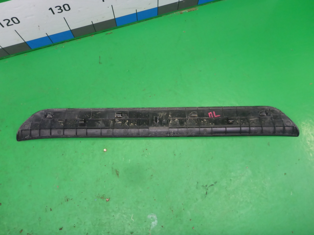 Накладка порога (внутренняя)