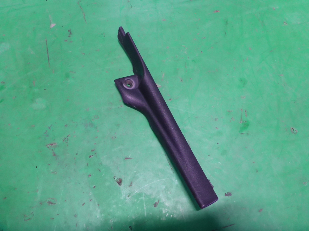 Молдинг лобового стекла