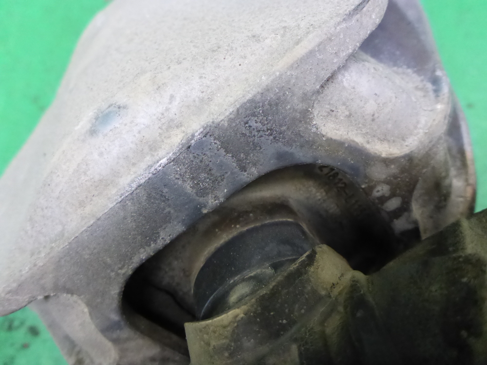 Опора двигателя правая