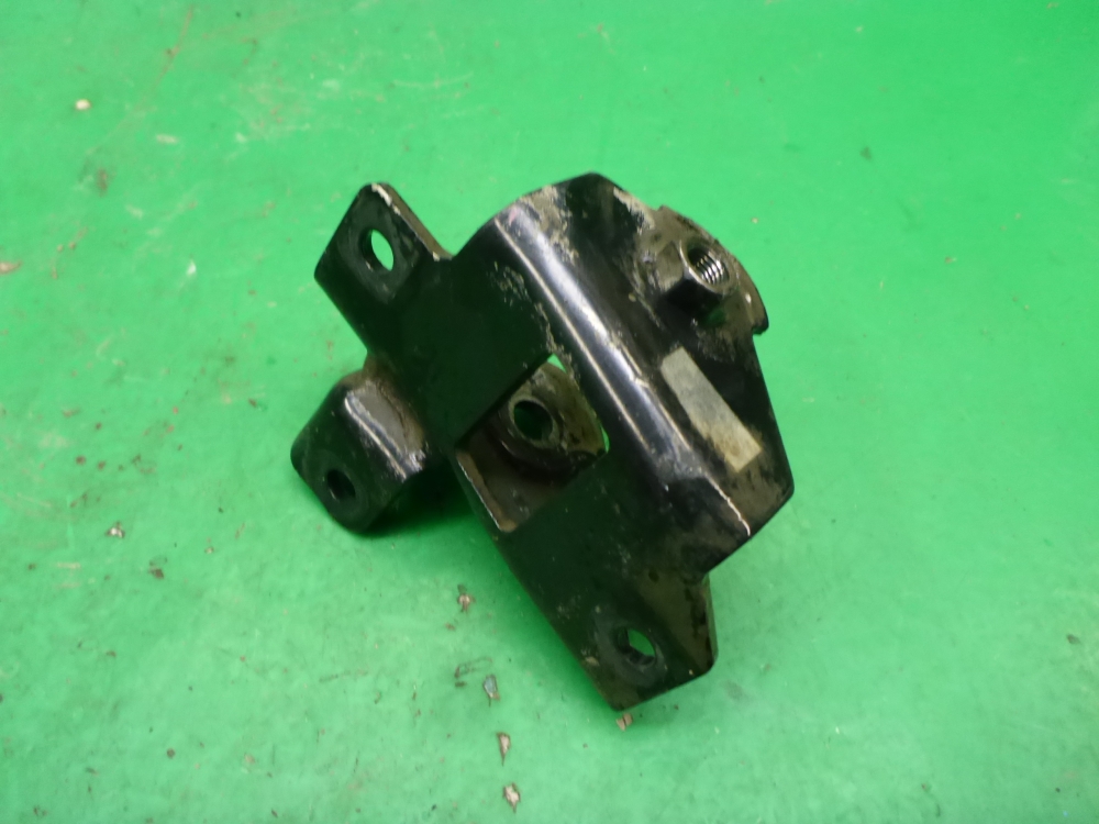 Кронштейн КПП