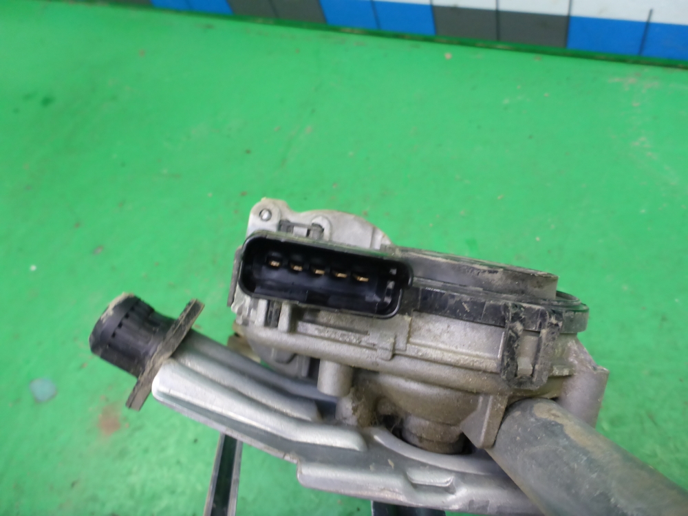 Трапеция стеклоочистителей