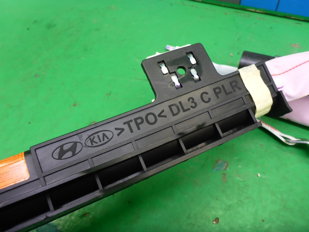 Подушка безопасности боковая (шторка)