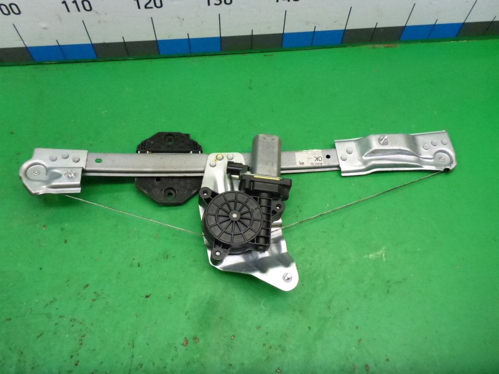 Стеклоподъемник электр. передний левый