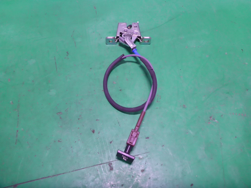 Замок спинки сиденья