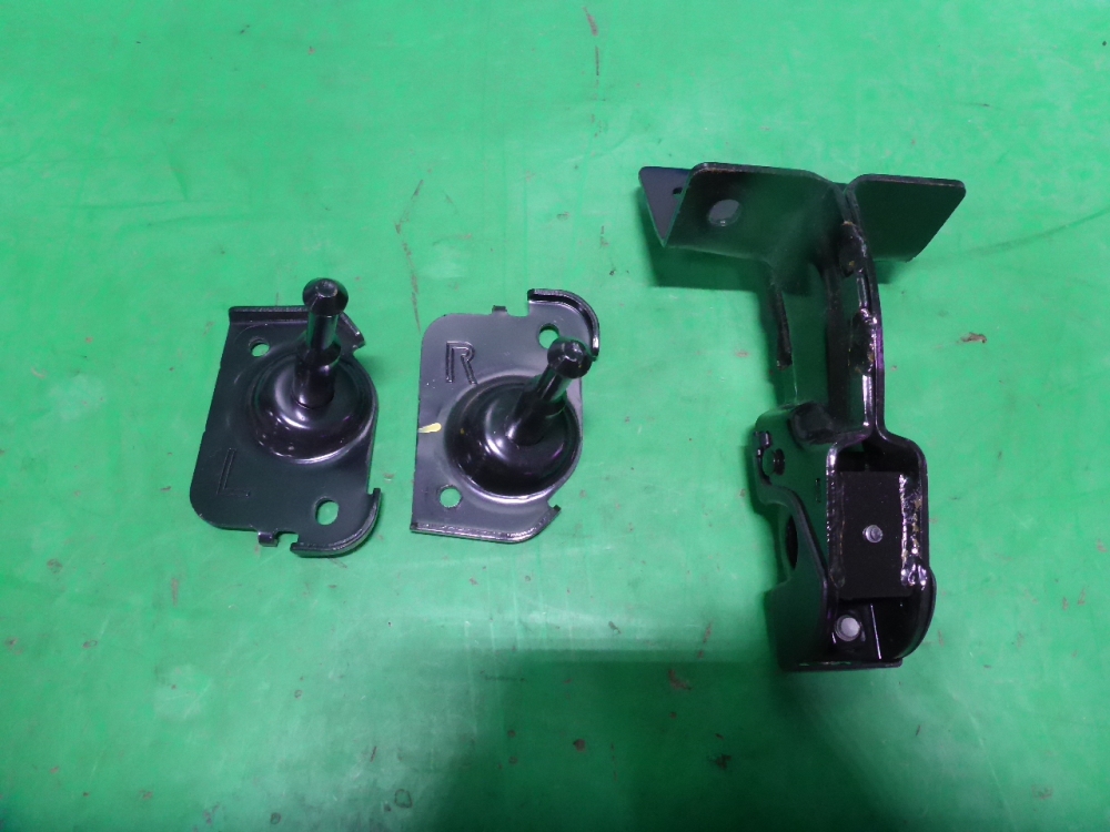 Замок спинки сиденья