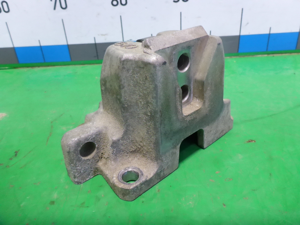 Кронштейн опоры КПП