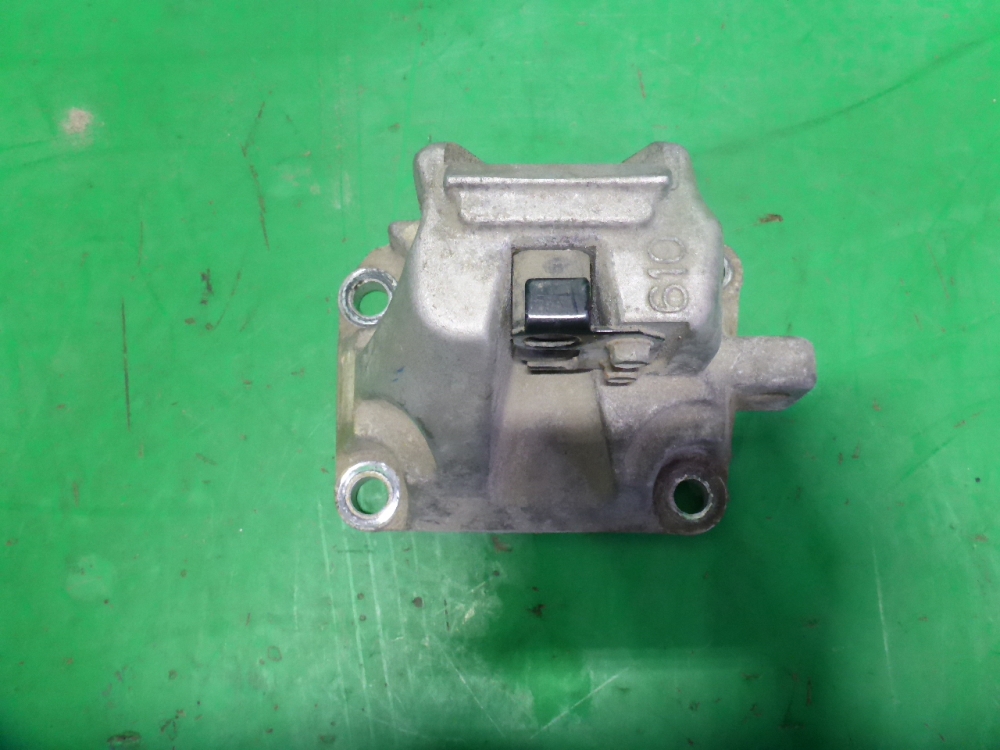 Кронштейн опоры КПП