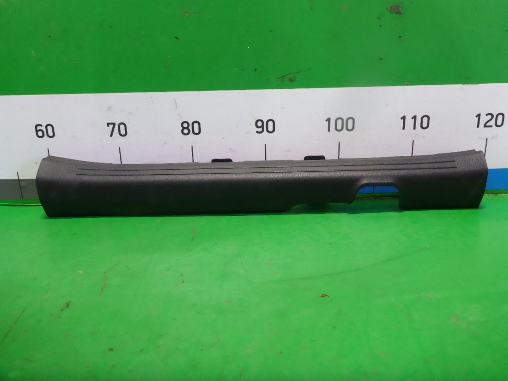 Накладка порога (внутренняя)