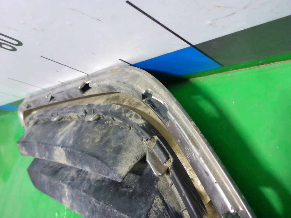 Накладка заднего бампера левая