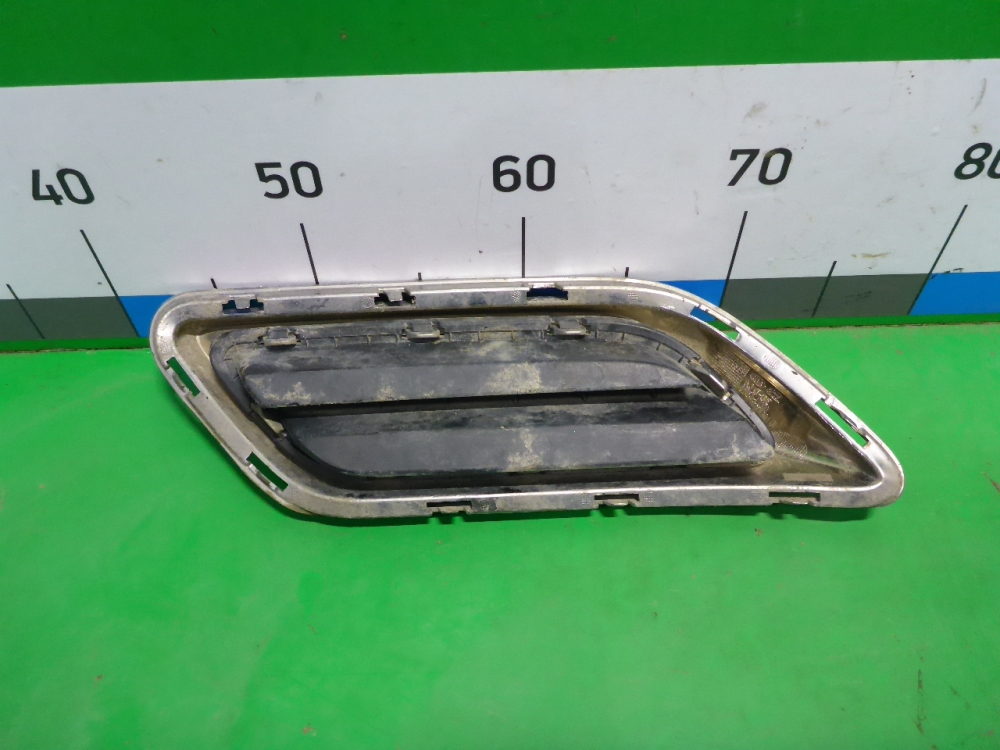 Накладка заднего бампера левая