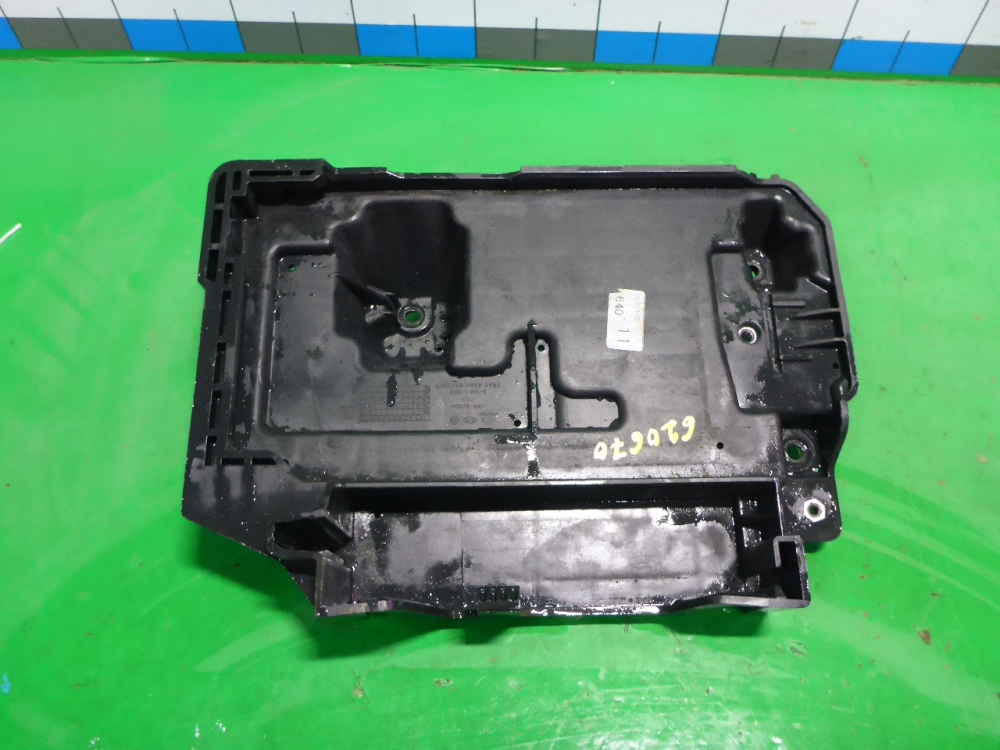 Площадка под аккумулятор (АКБ)