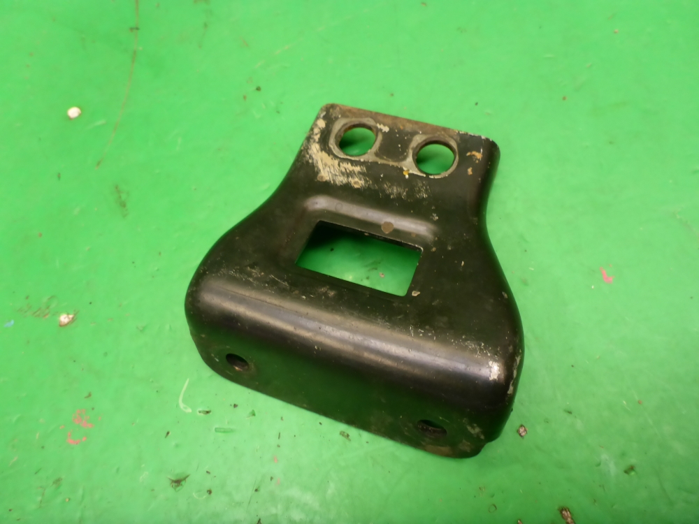 Кронштейн (сопут. товар)