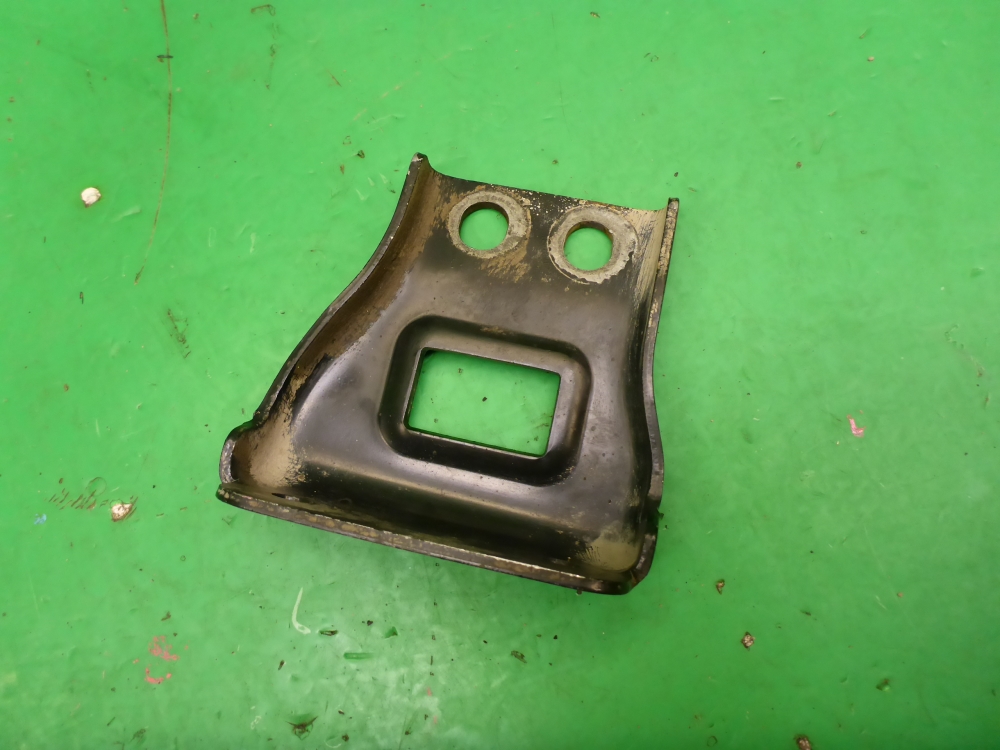 Кронштейн (сопут. товар)