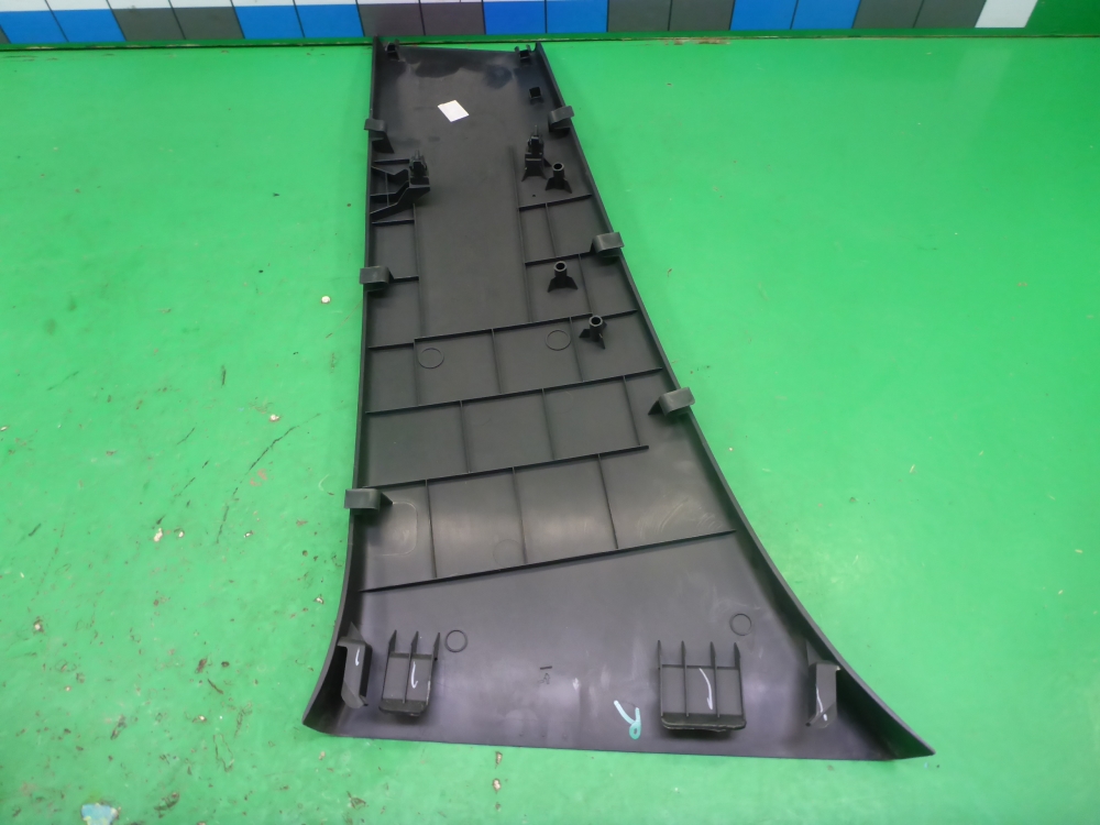 Обшивка стойки