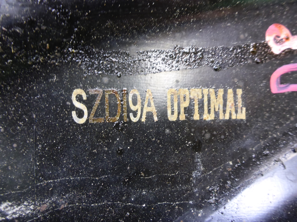 Рычаг передний правый