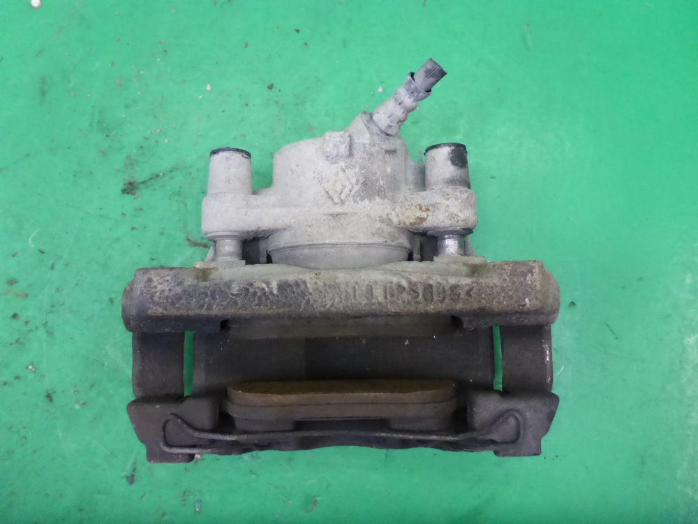 Суппорт передний правый