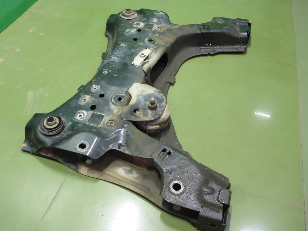 Балка подмоторная