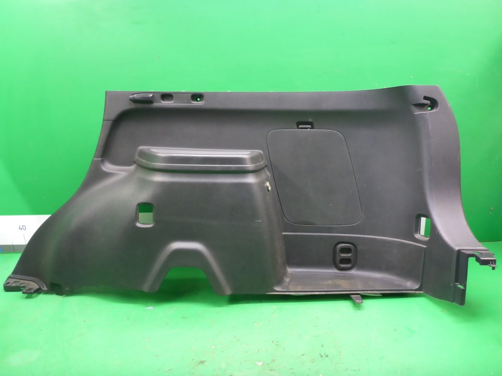 Обшивка багажника