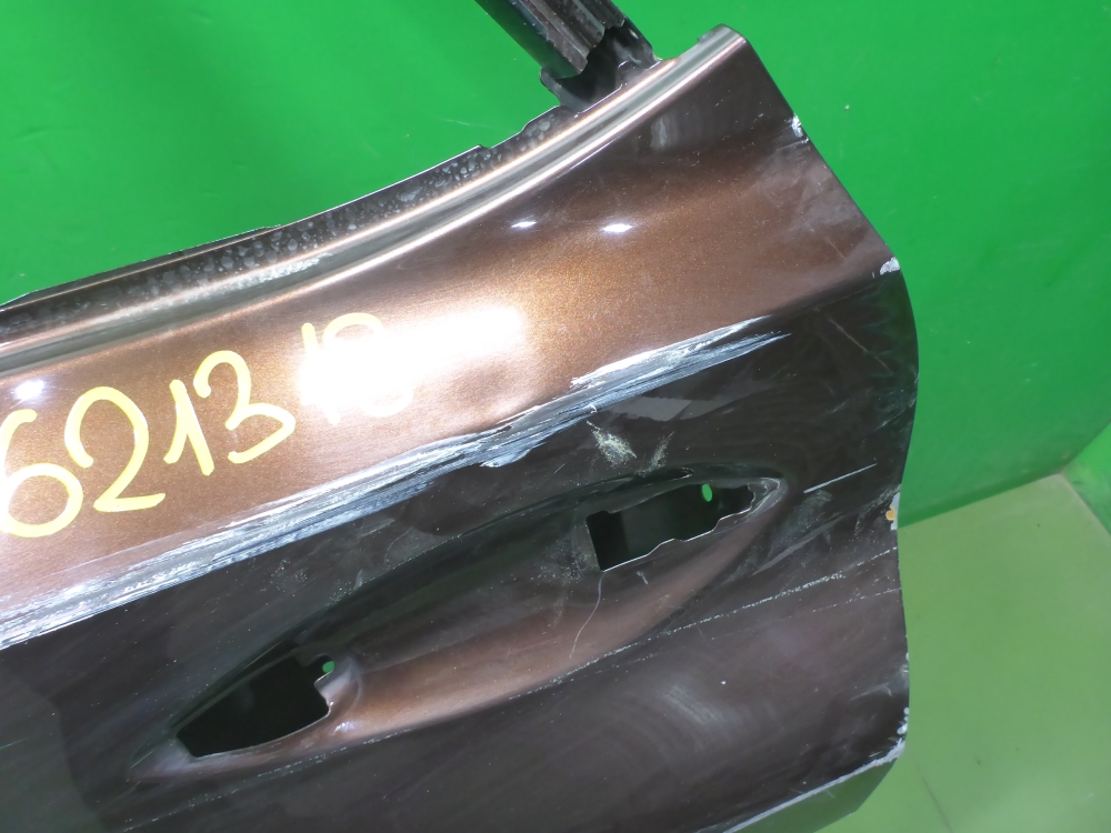 Дверь задняя левая