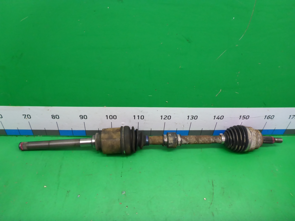 Полуось передняя правая