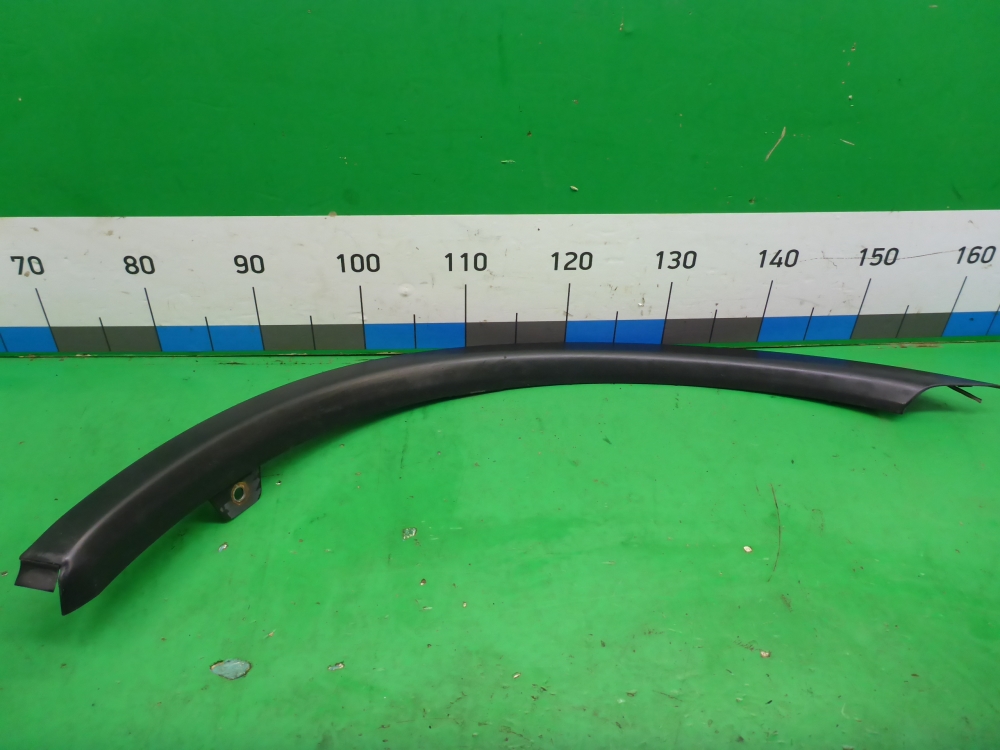 Накладка заднего крыла левого
