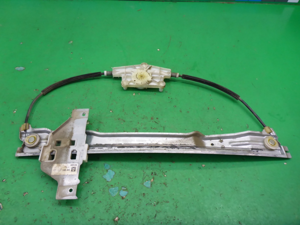 Стеклоподъемник электр. передний левый